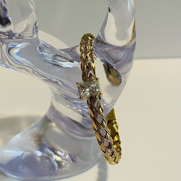 Gold plated Stainless Steel mesh weave open bangle bracelet. - Picture 4 of 5